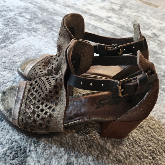OTBT Bronze Metaphor Heeled Sandal Size 7.5 - Picture 3 of 8